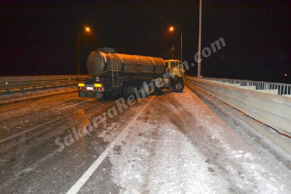 Pamukova'da zincirleme trafik kazası