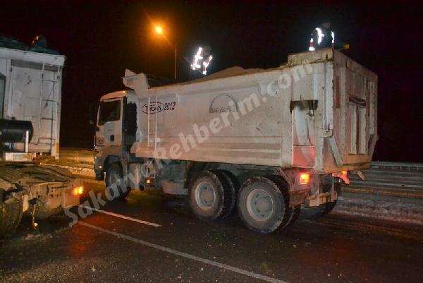 Pamukova'da zincirleme trafik kazası