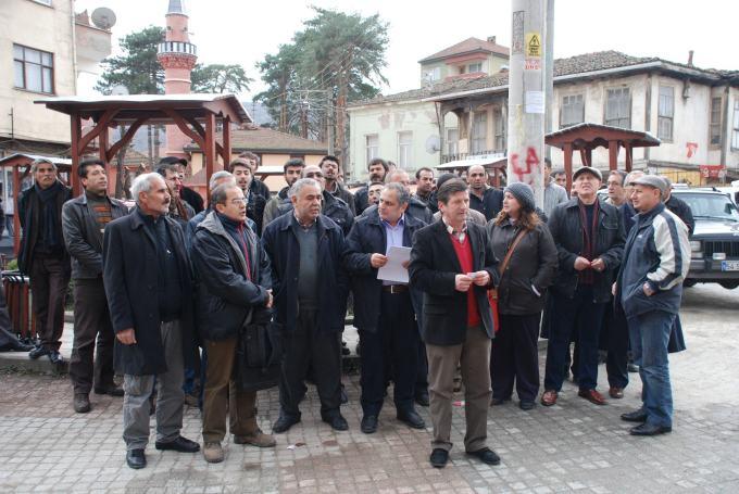 Emek Partisi Sapanca İlçe Teşkilatı'na saldırı