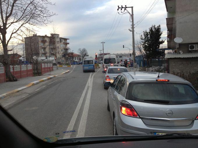 Sakarya'da trafik terörü manzarası...