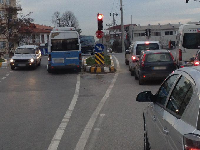 Sakarya'da trafik terörü manzarası...