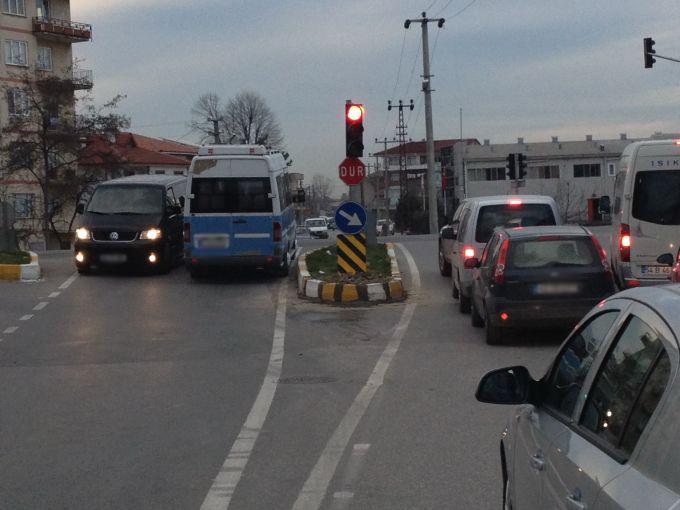 Sakarya'da trafik terörü manzarası...