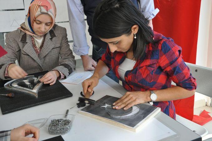 Gençlik Merkezi'nde filografi kursu