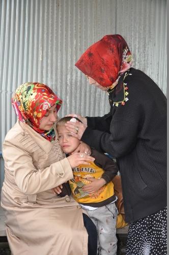 Kazada yaralanan çocuk: Ne olur ağlama anne