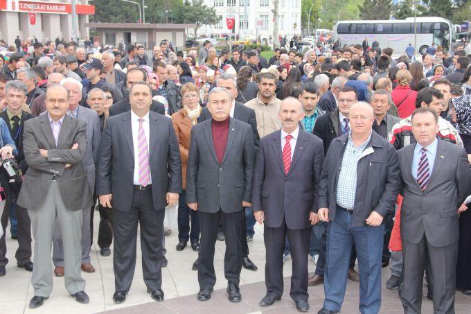 8 ülkeden 400 kişi Sakarya'da gösteri yaptı