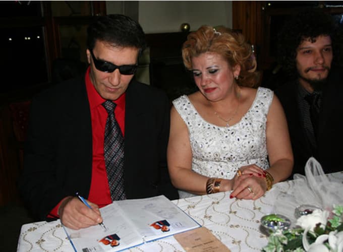 Evliliklerinin 30. yılında nikah tazelediler Evliliklerinin 30. yılında nikah tazelediler