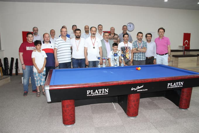 Akyazı'da 3 bant bilardo açılış turnuvası yapıldı Akyazı'da 3 bant bilardo açılış turnuvası yapıldı
