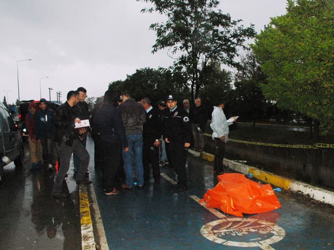 Çark Deresi'nde erkek cesedi bulundu! Çark Deresi'nde erkek cesedi bulundu!