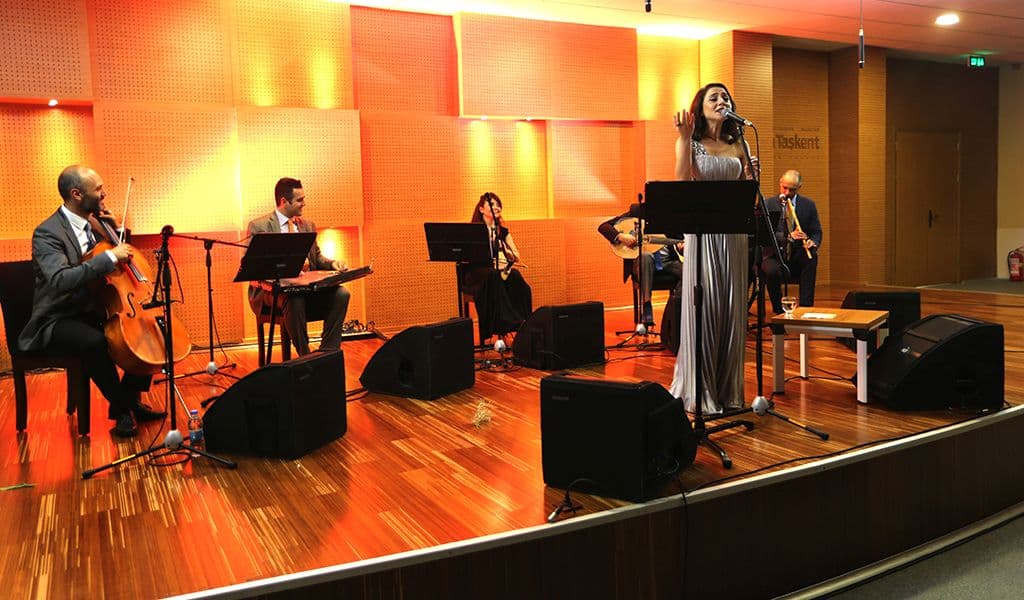 Ziya Taşkent'te müzik dolu akşam Ziya Taşkent'te müzik dolu akşam